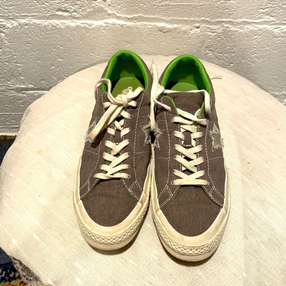 Converse All Stars size 10 women’s (8 men’s)